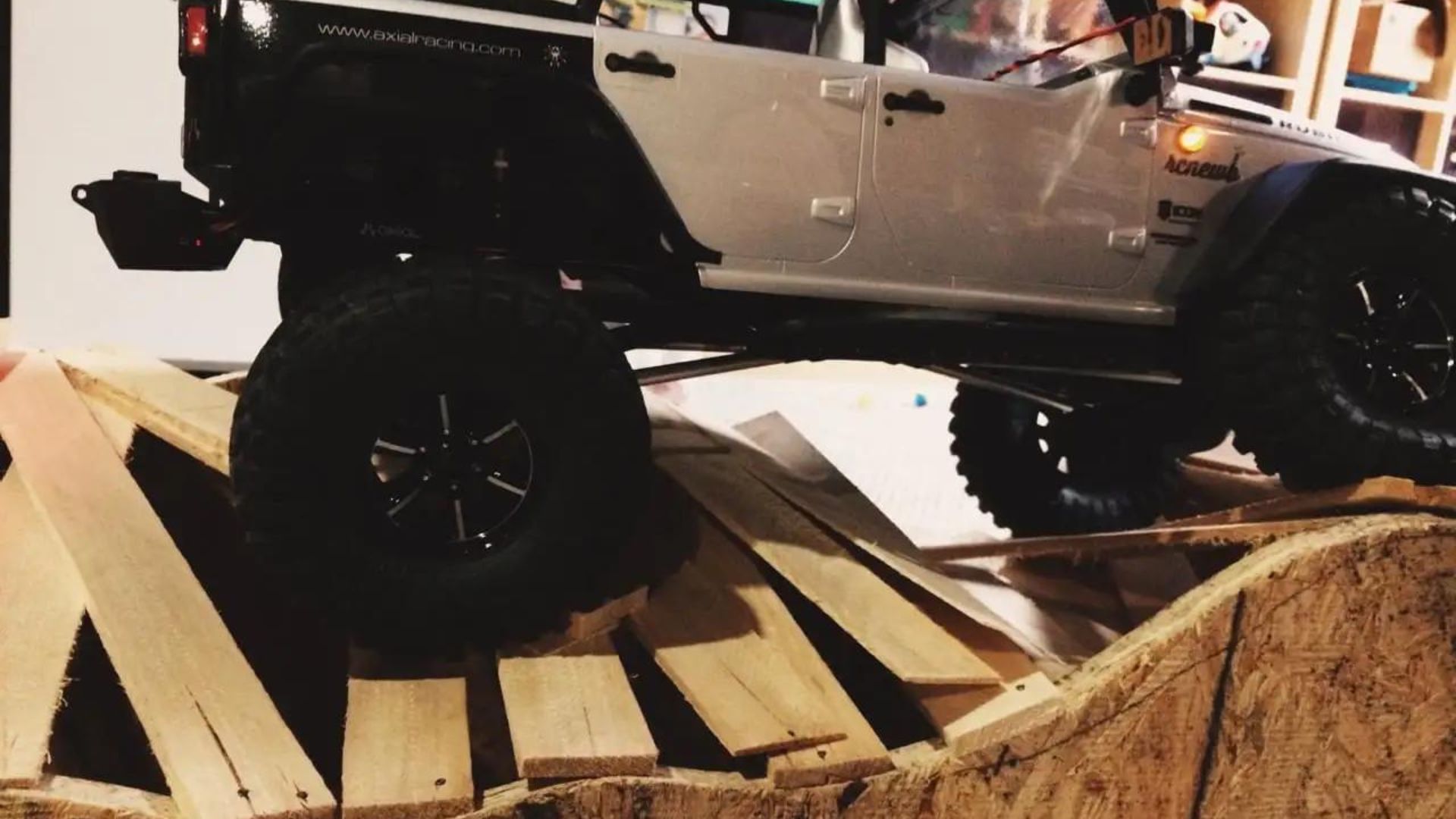 How To Build an Indoor Mini Crawler Course - Part 1 