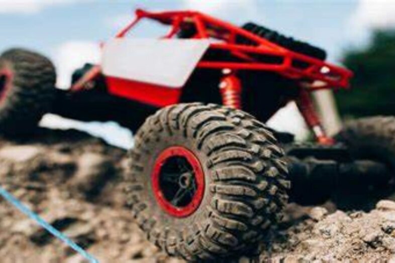 Your First RC Rock Crawler - A Beginner's Buying Guide (What To Look For)  Holmes Hobbies 